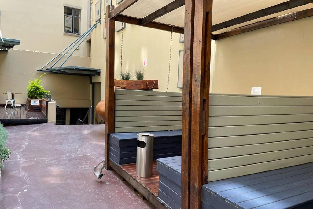 Cool & Easy Flat In The Heart Of Marshalltown Joanesburgo Exterior foto